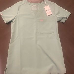 Surgical Green Catarina One Pocket Scrub Top